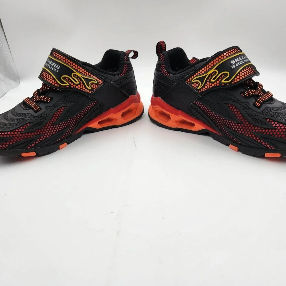 Skechers Hydro Lights 400116L Sneaker Boys 1.5 Black Red Water Repellent Shoes
